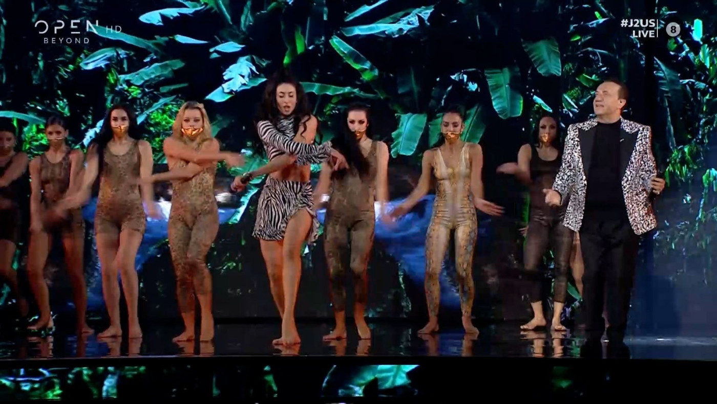 «Κολάζει» με... άγριες διαθέσεις στο J2US η Ζωή Δημητράκου!