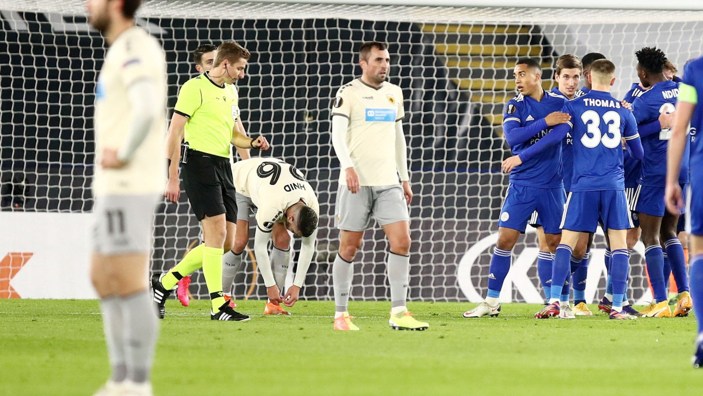 Κατήφορος στο Λέστερ για την ΑΕΚ και 2-0 πριν το 15'