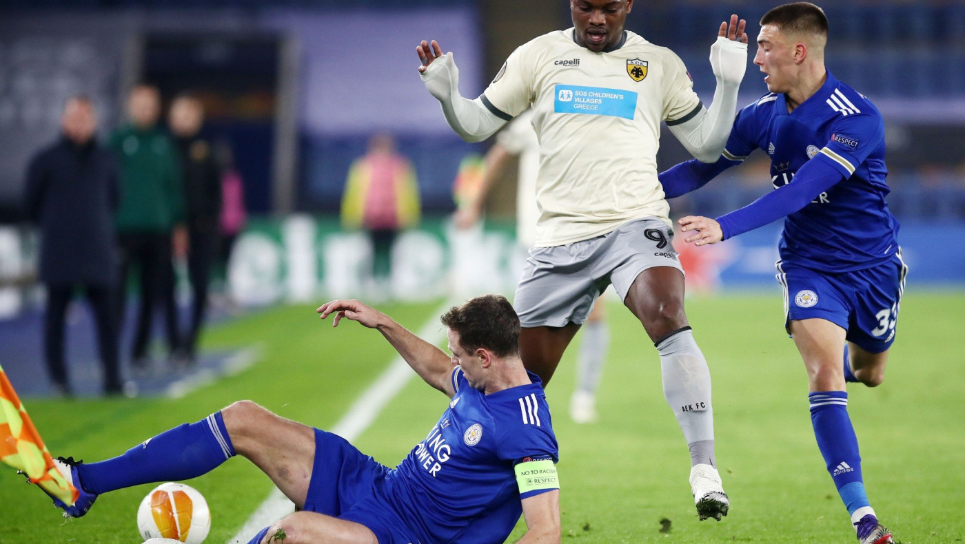 «Απουσίαζε» στην Αγγλία η ΑΕΚ και ήττα από τα... αποδυτήρια (VIDS)