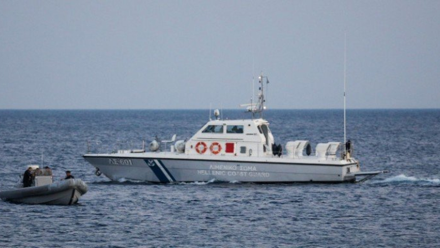 Τραγωδία: Αυτοκίνητο έπεσε στη θάλασσα στην Αντίπαρο, τρεις νεκροί