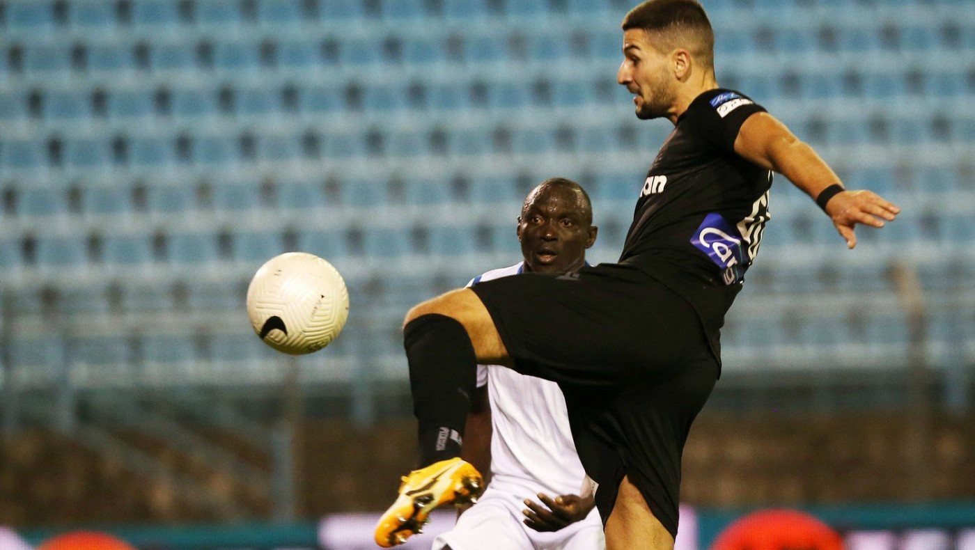 «Εξετάζει Τσόλακ η Καϊσέρισπορ, είναι στη λίστα του Πετρέσκου»