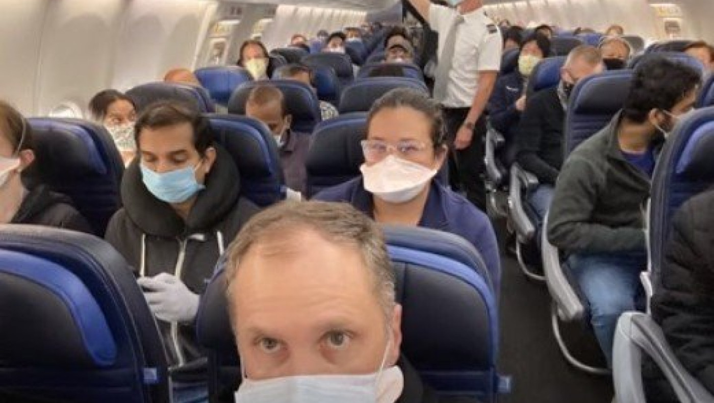 Έδιωξαν οικογένεια από πτήση επειδή το 2χρονο παιδί τους δεν ήθελε να βάλει μάσκα