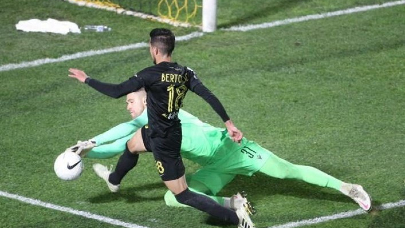 Η φωτογραφία που ο ΠΑΟΚ φωνάζει πως τον δικαιώνει για το πέναλτι