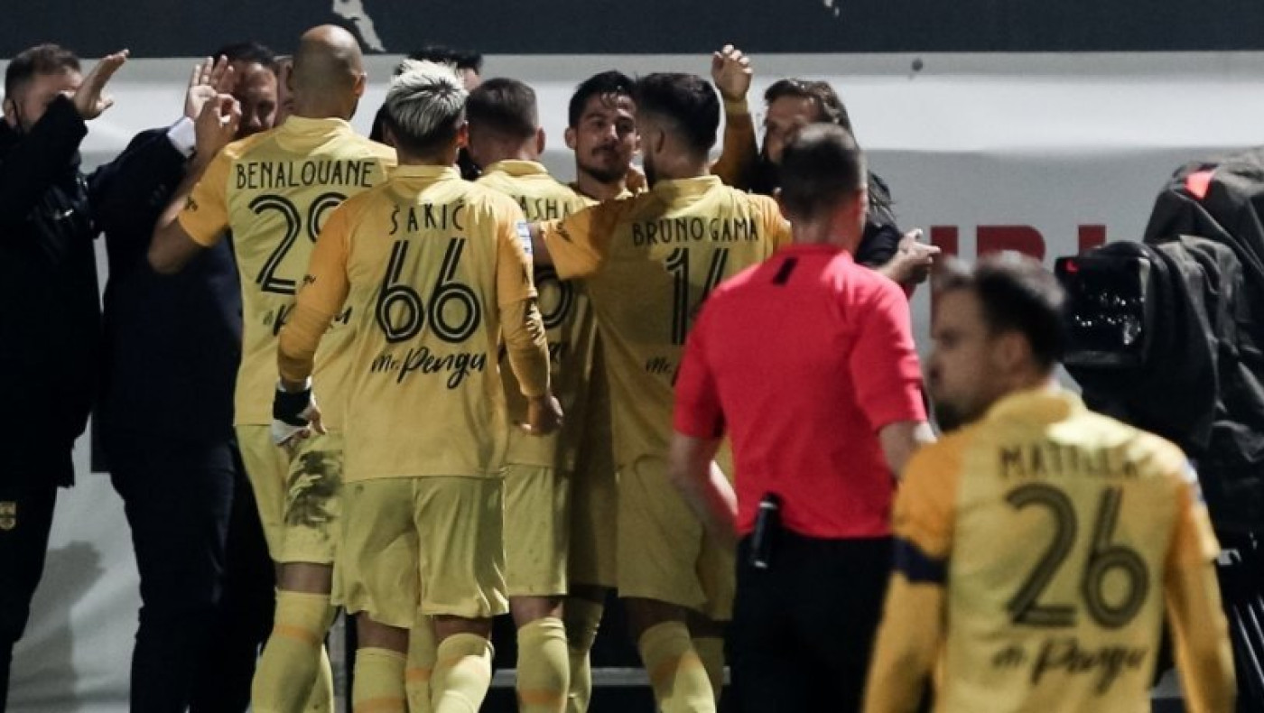 Το πάρτι στα αποδυτήρια του Άρη μετά την τριάρα στην Κρήτη