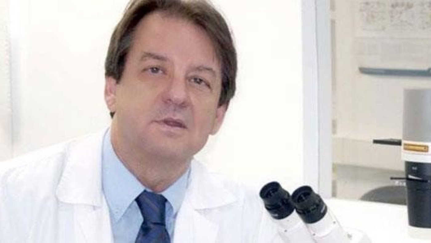 Καθηγητής Φαρμακολογίας: «Να εμβολιαστούν υποχρεωτικά οι υγειονομικοί»