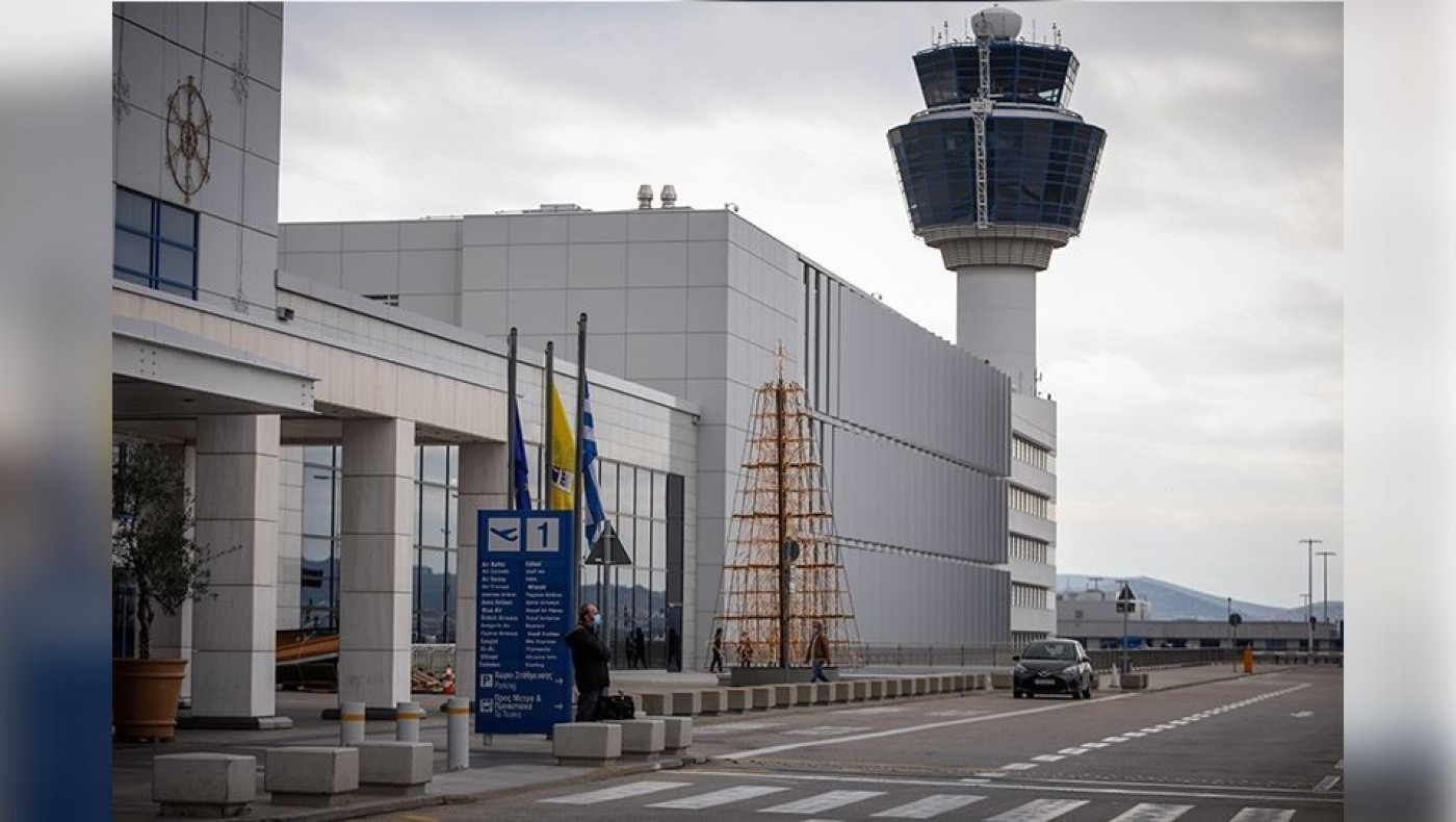 Επέστρέψαν οι Έλληνες από το Ντουμπάι - Rapid test σε όλους