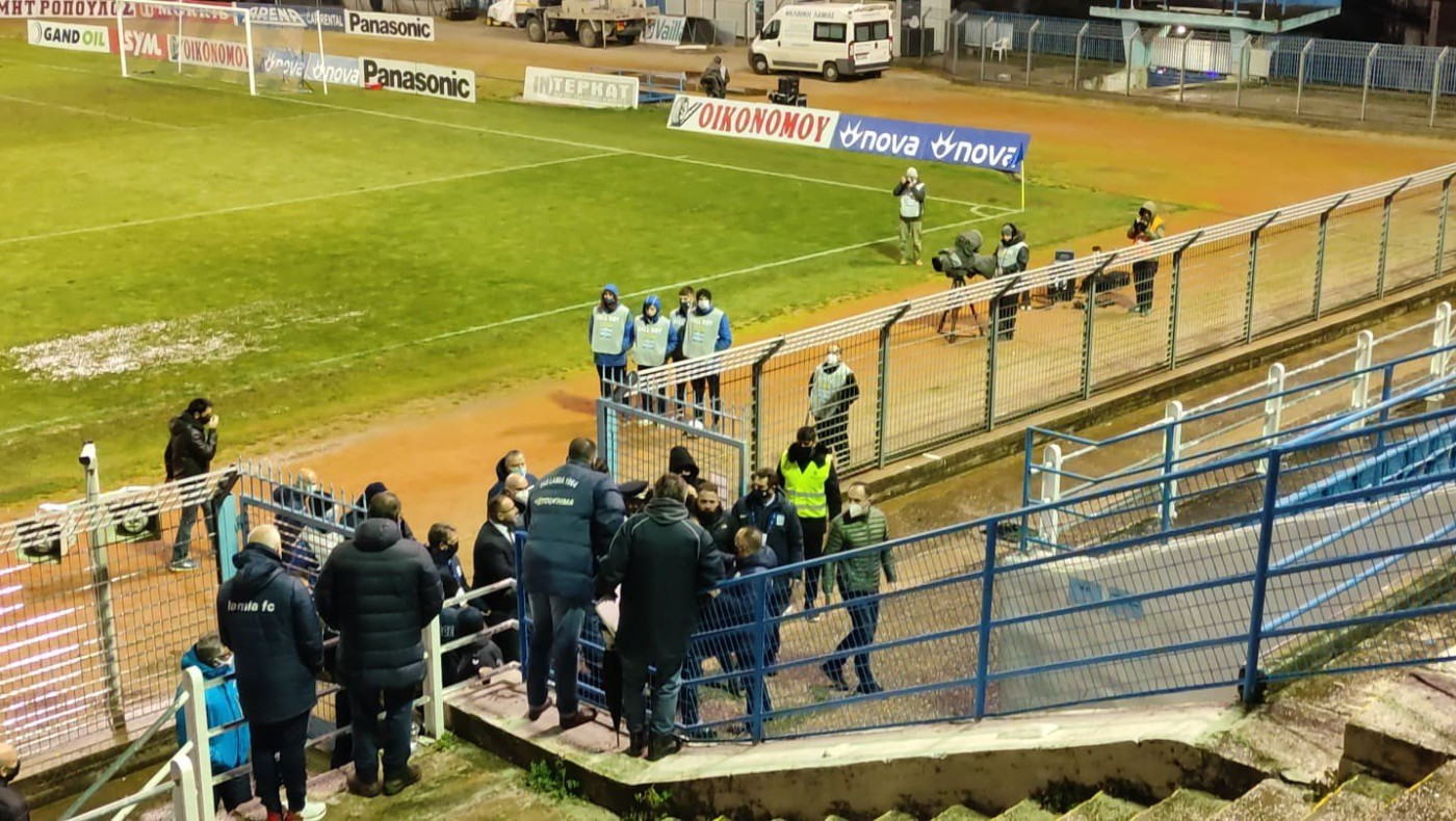 Λαμία-Αρης: Ενταση με Πανουργιά, Μάντζιο και Ναζλίδη!