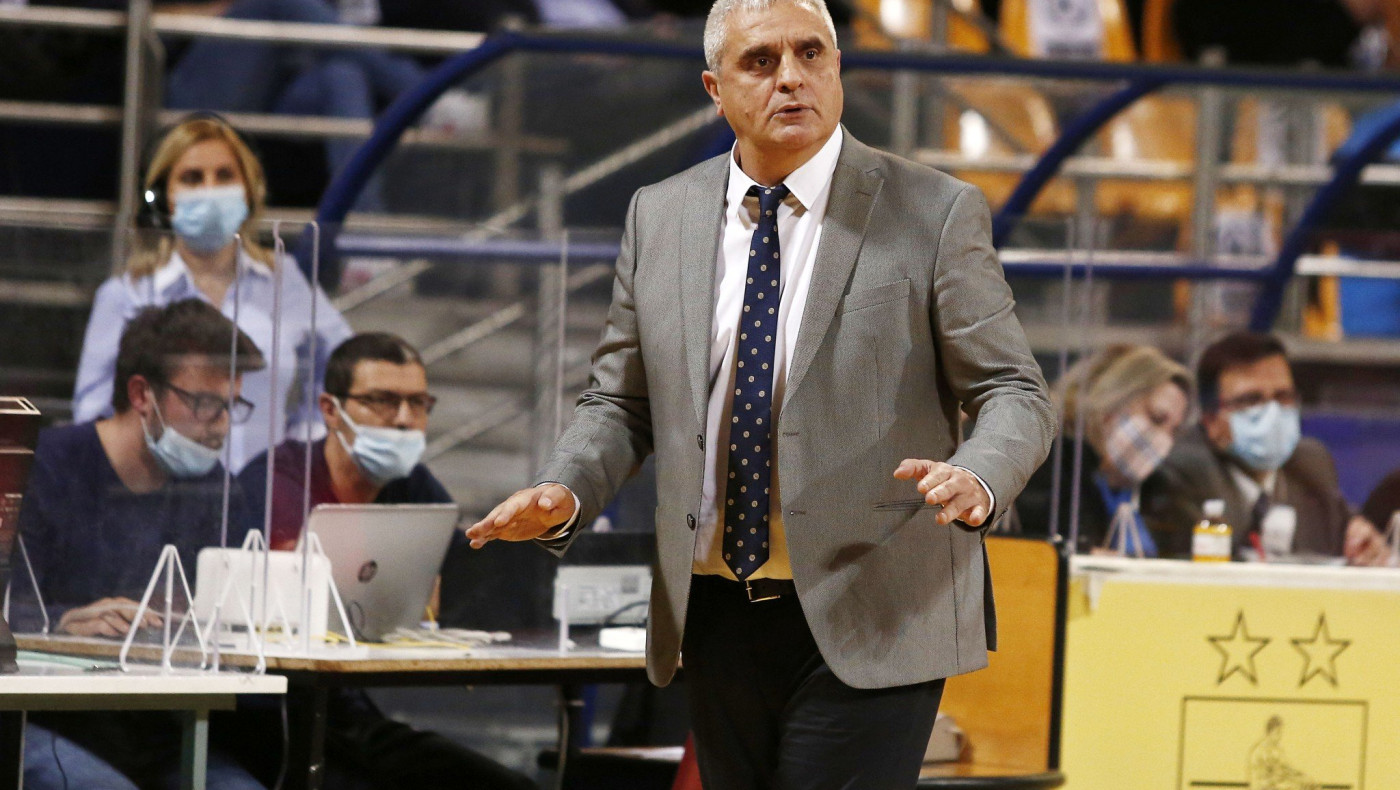 Πεδουλάκης: «Κολλήσαμε στη ζώνη του Αρη, κρατάμε τη νίκη»