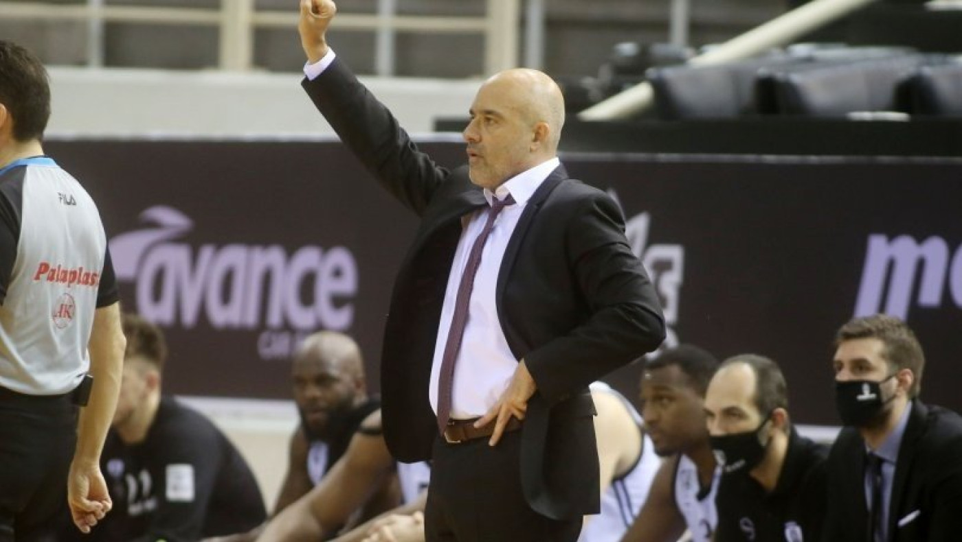 «Αν συνεχιστεί η κατάσταση αδιαφορίας από ορισμένους ίσως κάνουμε αλλαγές»