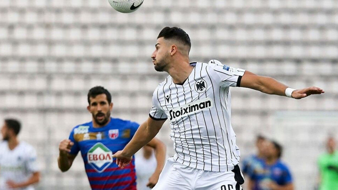 Ο Τσόλακ έμεινε εκτός αποστολής, όμως η σύντροφός του μαθαίνει ελληνικά!