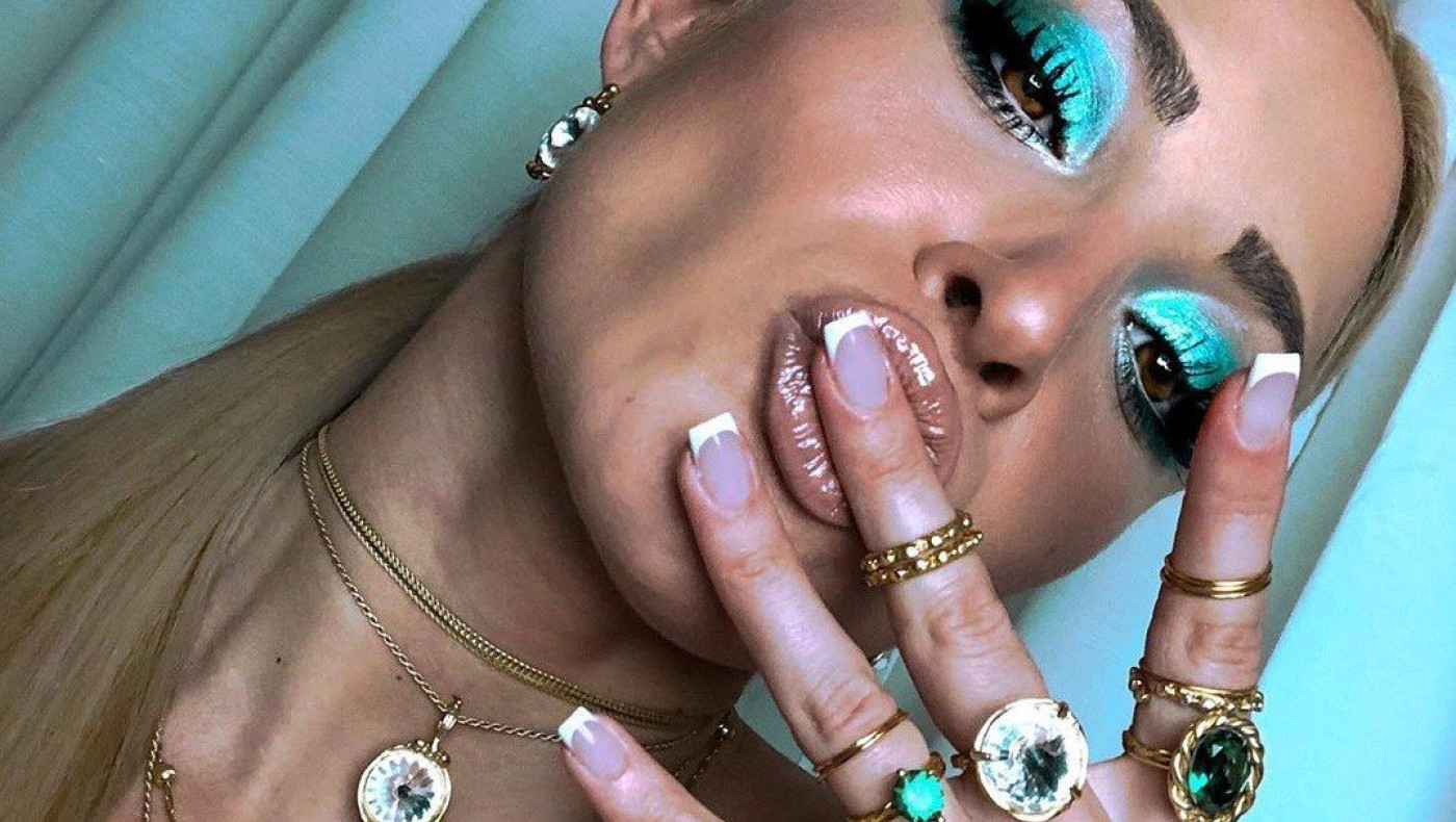 Τρέλανε κόσμο η Ιωάννα Τούνη: «Έχω πάει με γυναίκα και ήταν τέλεια!»