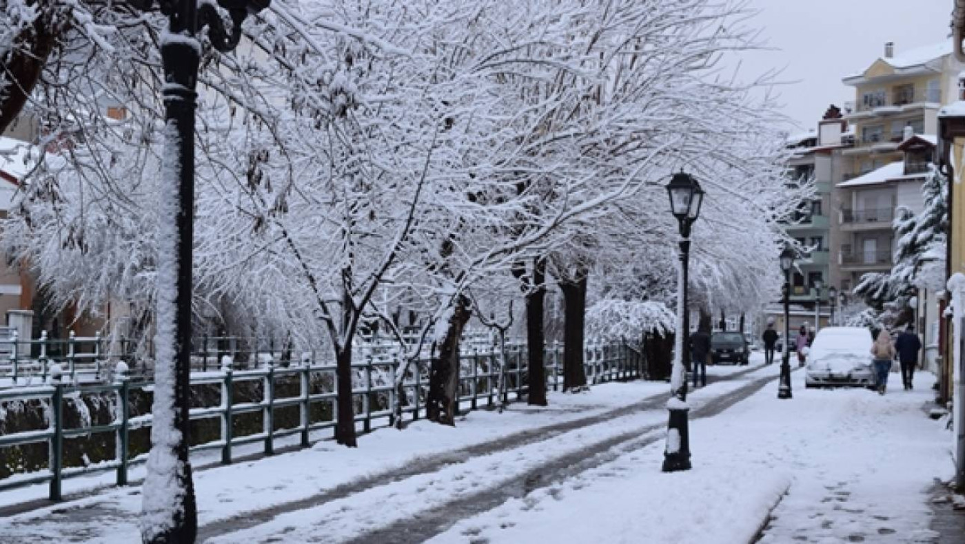 Φλώρινα: Κλειστά, λόγω χιονοπτώσεων, δημοτικά και νηπιαγωγεία