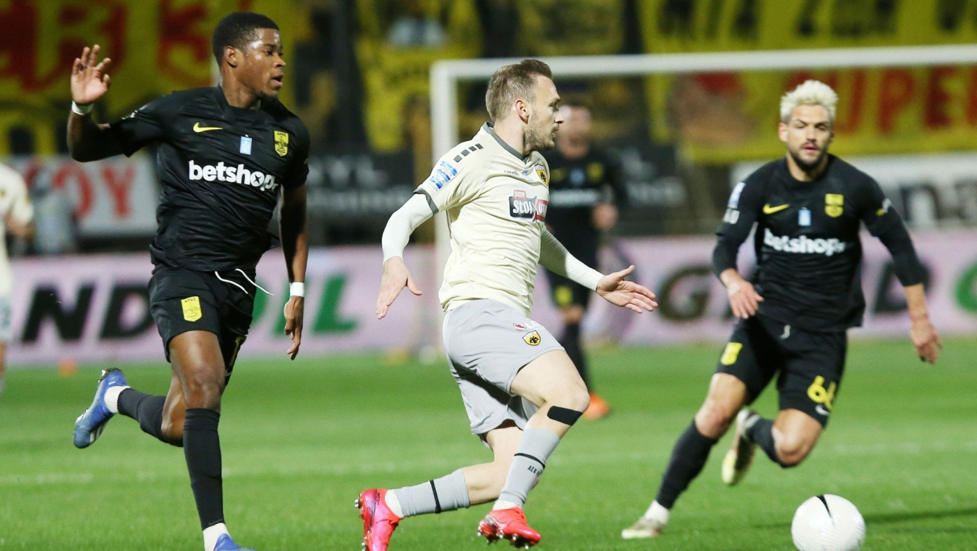 ΑΕΚ: Πρόβλημα με Μπακάκη, πόσο καιρό μένει εκτός