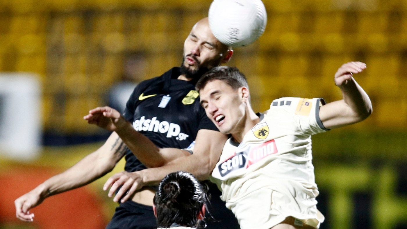 Μπεναλουάν: «Είναι κίτρινη κάρτα αυτό; Ας γελάσω!»