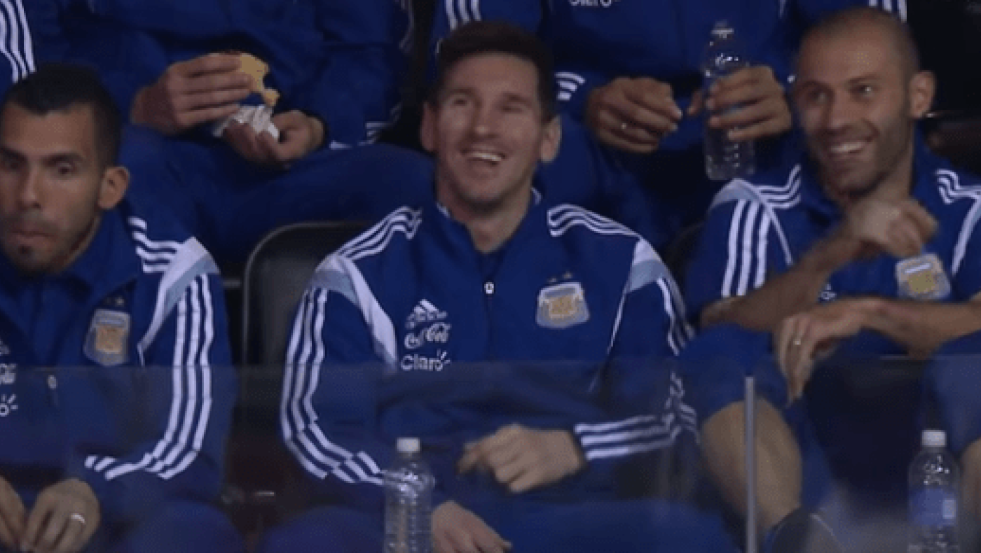 Άστε το παιδί να δει λίγο μπάσκετ βρε παιδιά! (video)