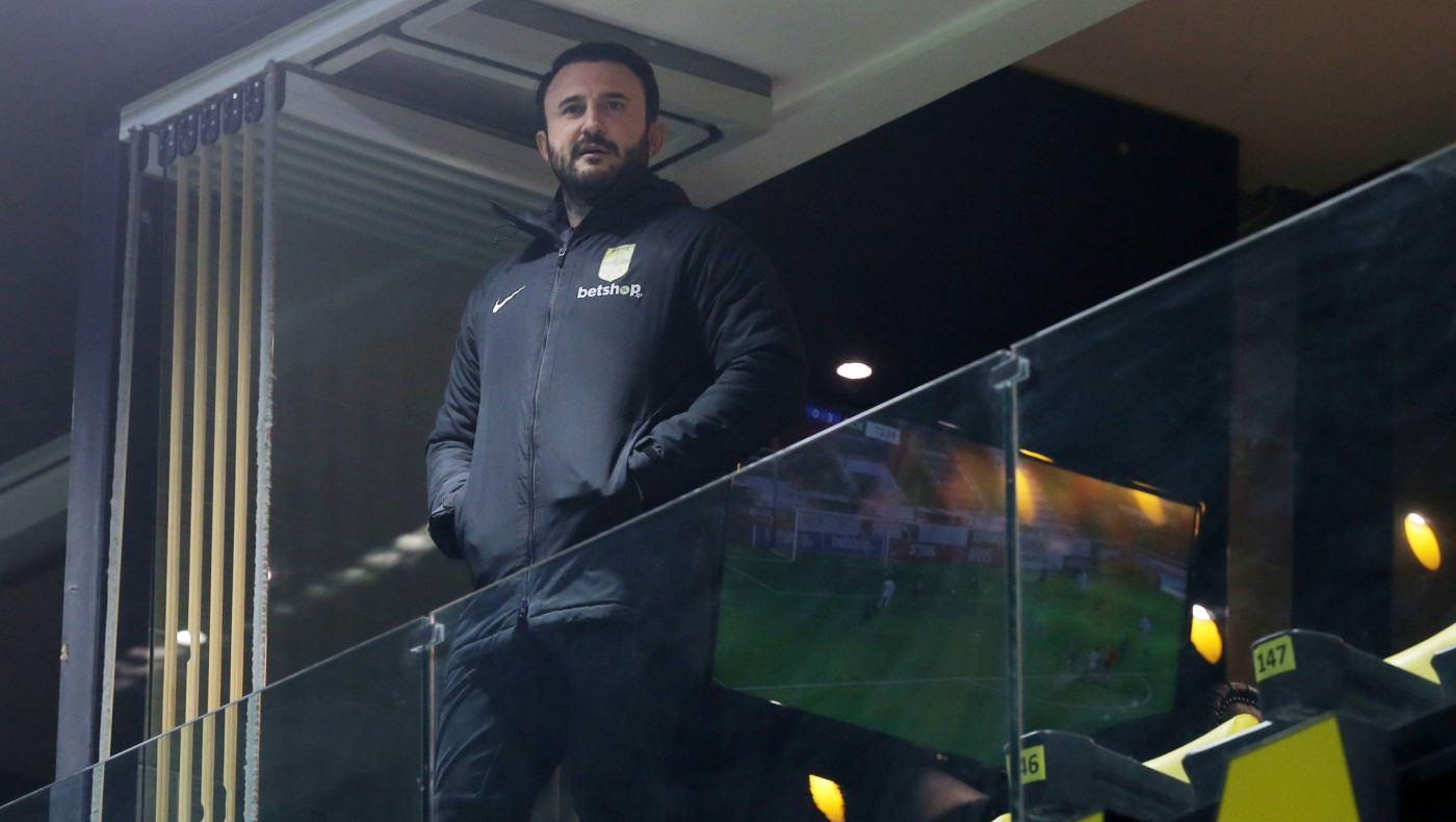 Καρυπίδης: Επικοινωνία με Εμμανουηλίδη που διέψευσε ύβρεις για τη μητέρα του!