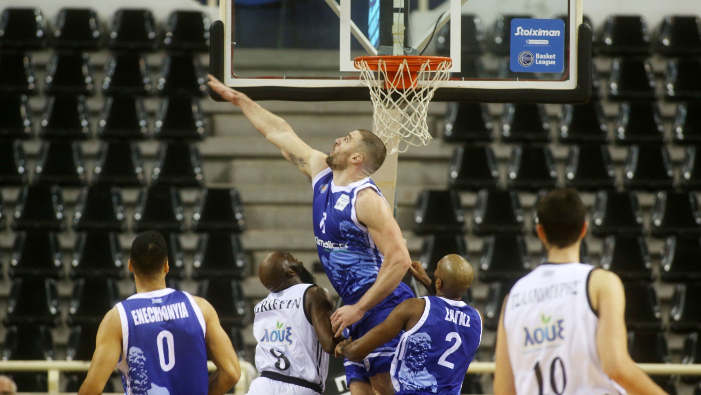 Ασπρόμαυρο βάφτηκε το ντέρμπι στην Πυλαία