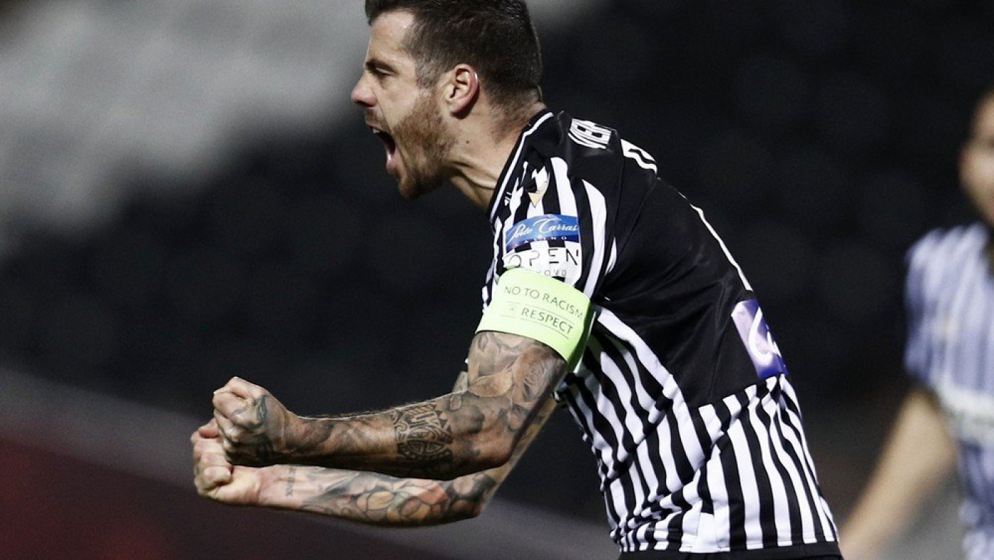 Βιεϊρίνια: «Λεπτό το θέμα με Σαββίδη»