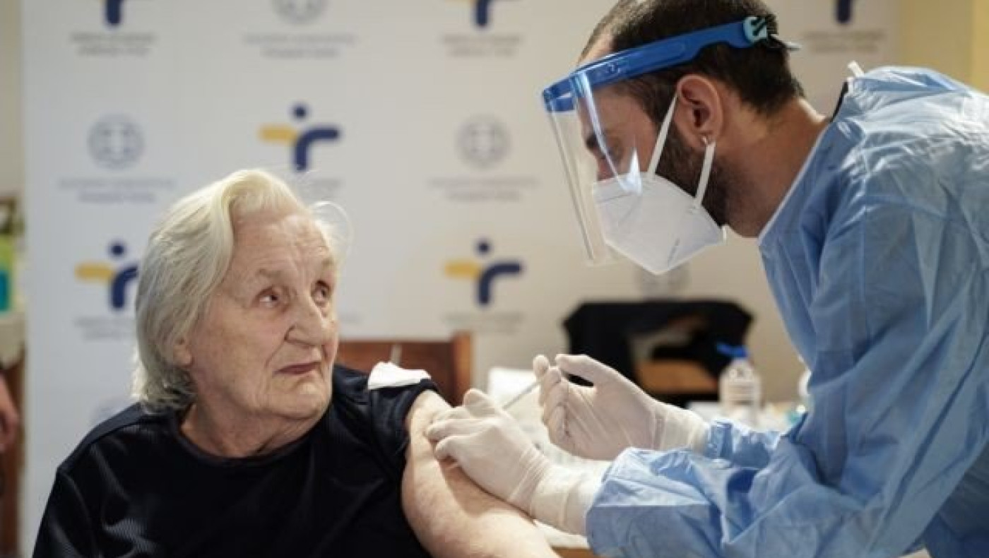 Πλήρης εκτροχιασμός: Το 2023 θα εμβολιαστεί το 70% των Ευρωπαίων!