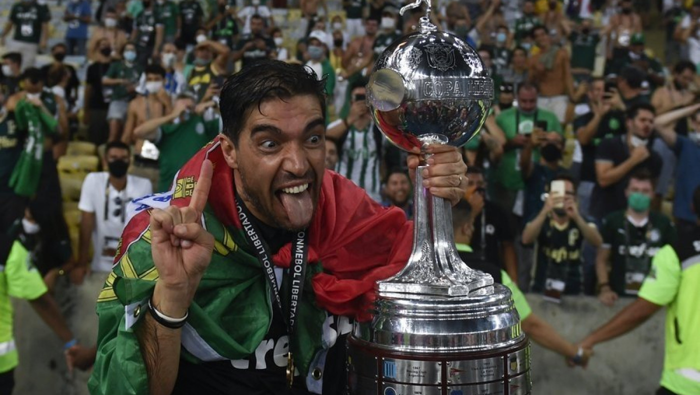 «Ένας από τους  καλύτερους προπονητές στην ιστορία της Παλμέιρας ο Φερέιρα»