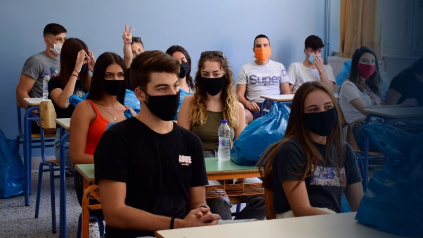 Επιστροφή στα θρανία με μάσκες, αντισηπτικά και προληπτικά τεστ