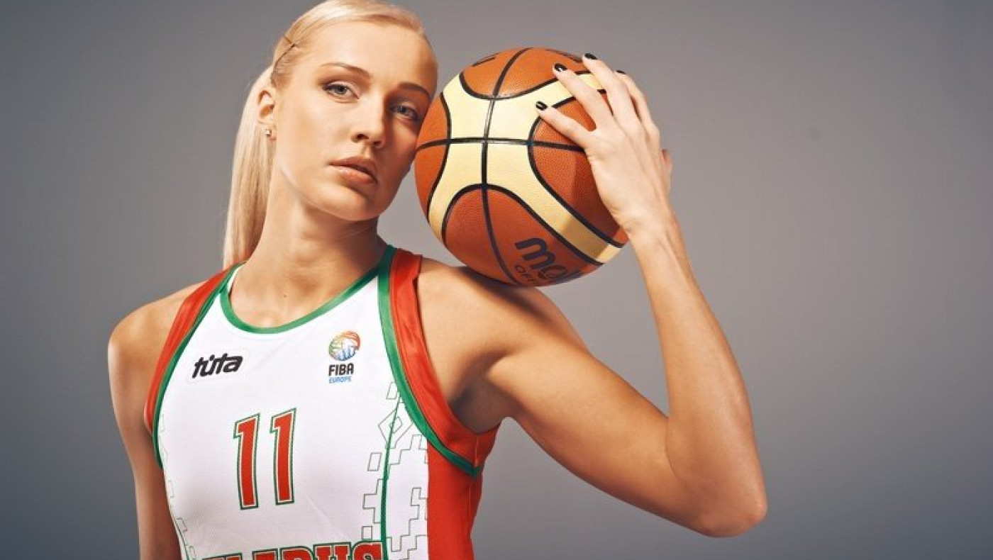 «Βόμβα»: Η καλλονή Γέλενα Λεουτσάνκα στον Παναθηναϊκό