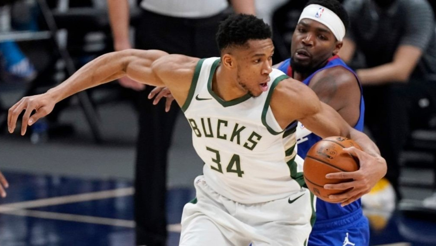 Ο Αντετοκούνμπο σκόρπισε τον τρόμο στο Ντένβερ