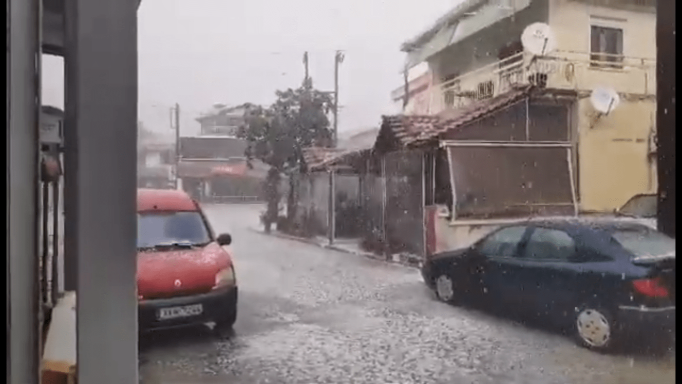 Χαλκιδική: Γέμισαν χαλάζι οι δρόμοι - Ζημιές σε καλλιέργειες!