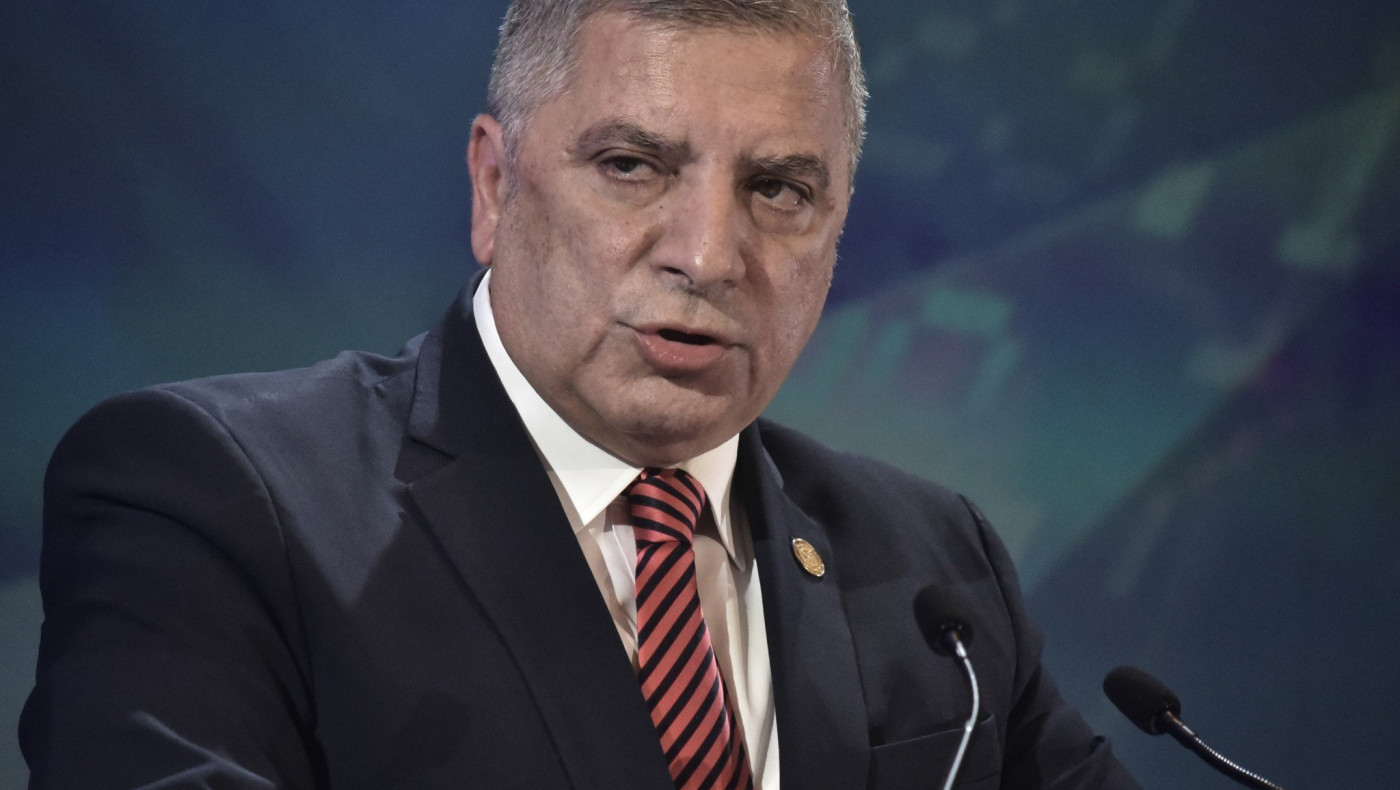 Διαδικτυακό κράξιμο στον Πατούλη επειδή γυμναζόταν σε κλειστό χώρο