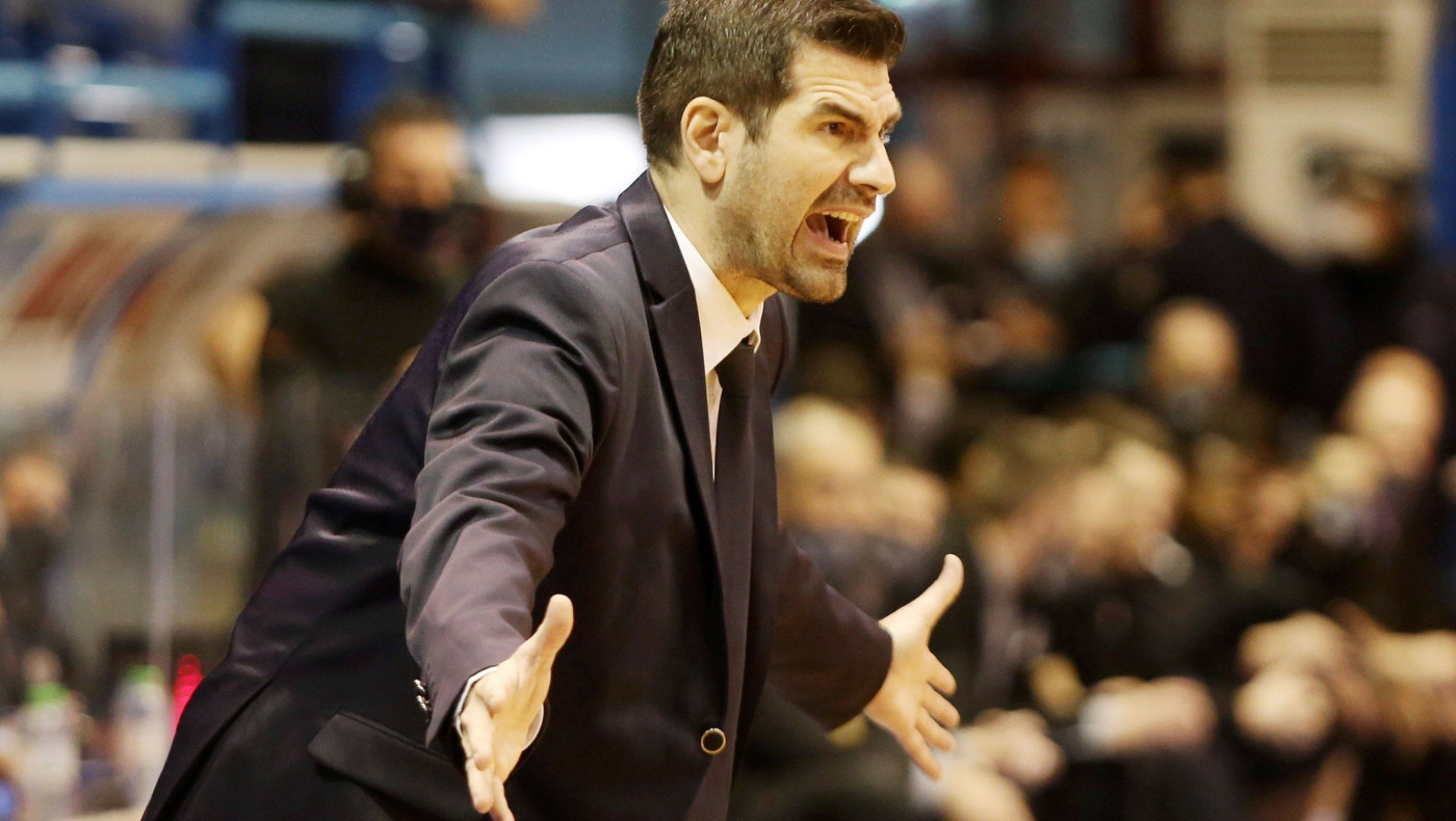 Καλύβας: «Αναλαμβάνω την ευθύνη του αποκλεισμού από τον ΠΑΟΚ»