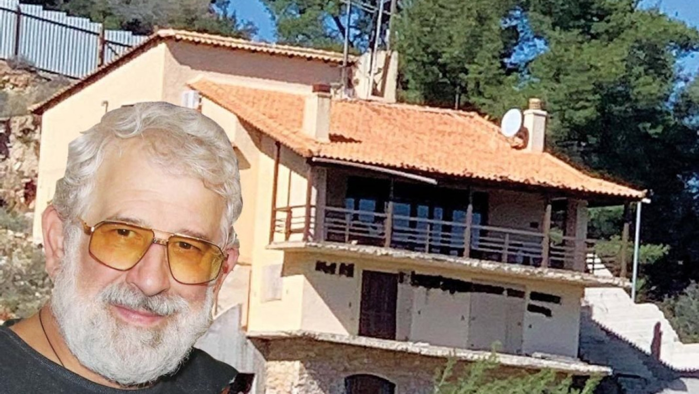 Συνθήματα κατά του Φιλιππίδη στην εξοχική κατοικία του στο Σοφικό!