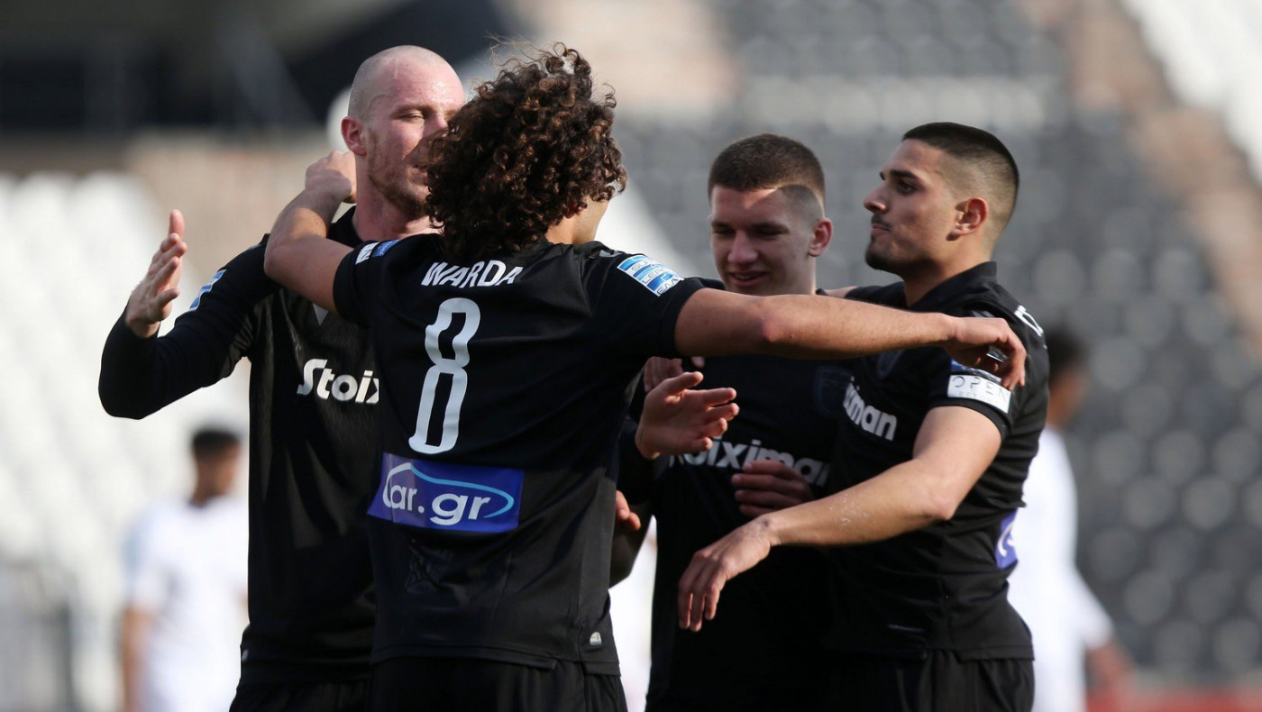 Πώς πλασάρουν την προπαγάνδα οι ερυθρόλευκοι... γκεμπελίσκοι