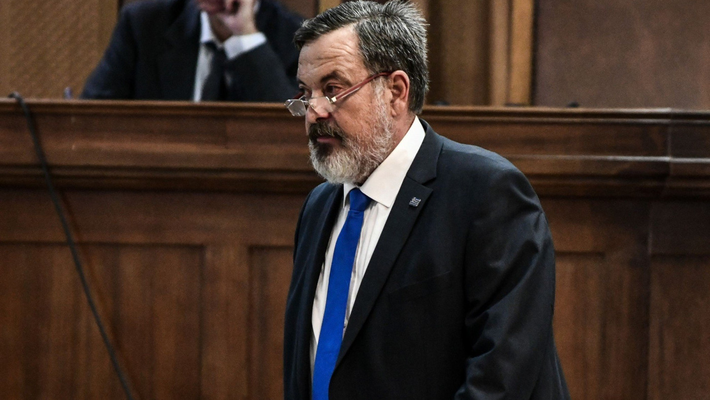 Παππάς: Ζει ως μοναχός στο εξωτερικό - Έρευνες από τη Σερβία ως την Αργεντινή