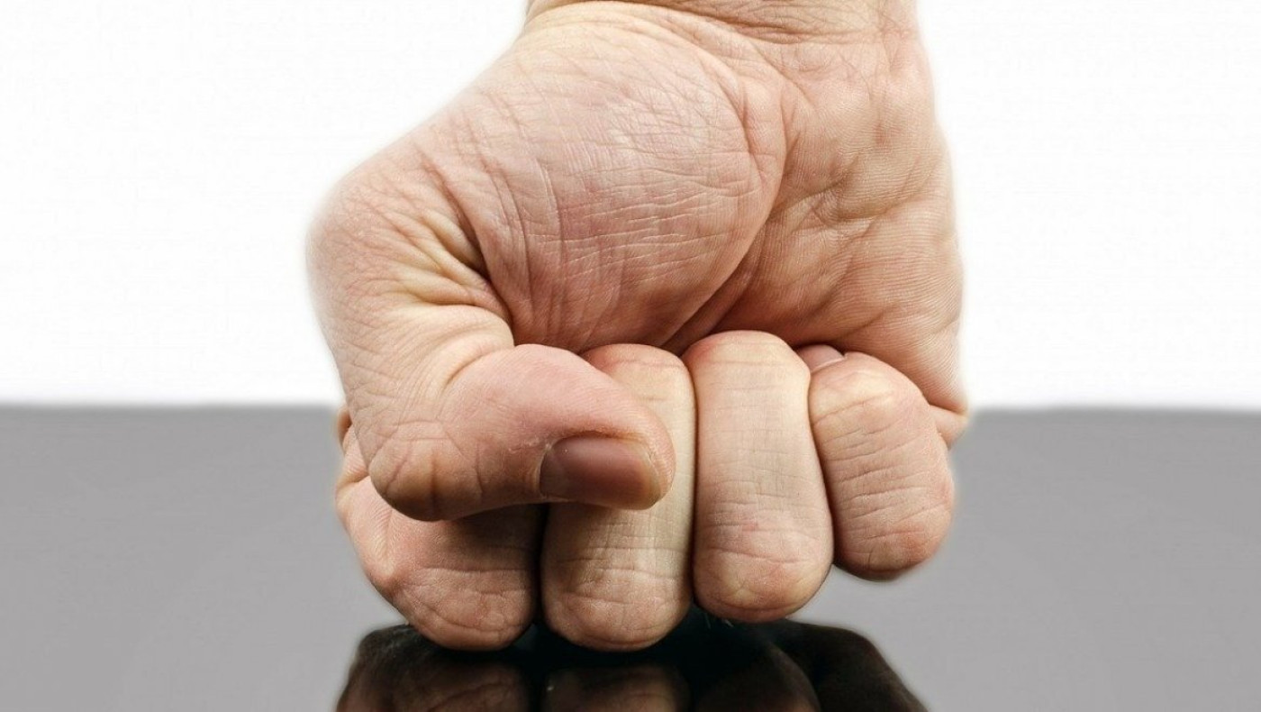 Καταγγελία: Εργοδότης γρονθοκόπησε υπάλληλο που ζήτησε να πληρωθεί