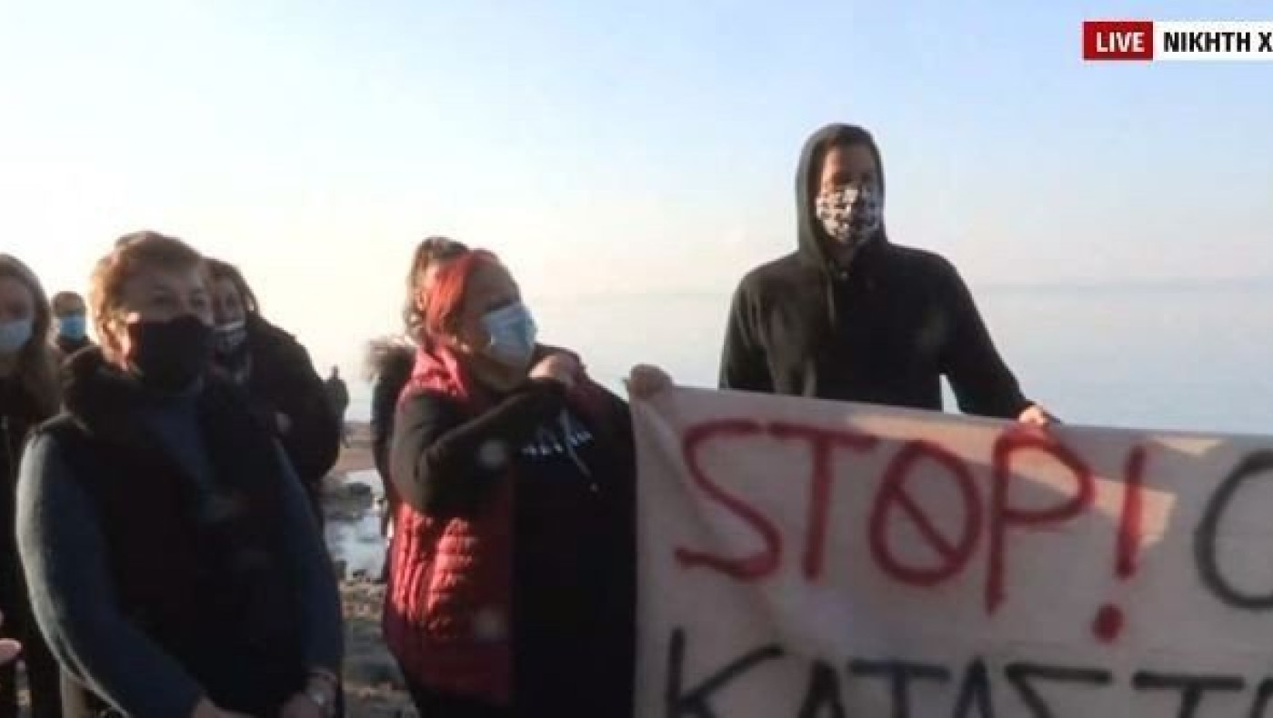 Νικήτη Χαλκιδικής: Στον δρόμο οι κάτοικοι γιατί... εξαφανίζουν παραλία