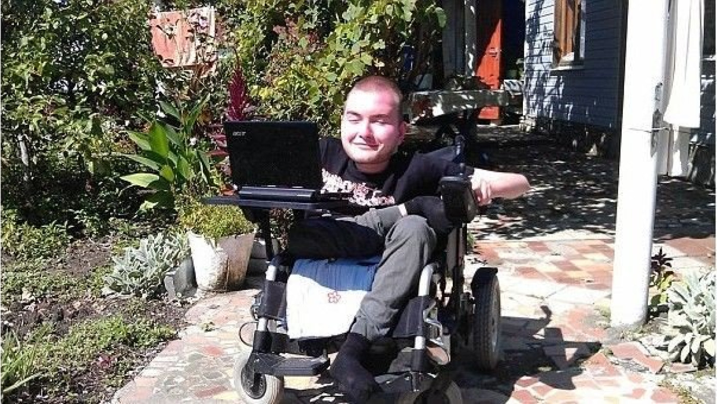 Ο άνθρωπος που θα υποβληθεί σε ολική μεταμόσχευση... κεφαλιού