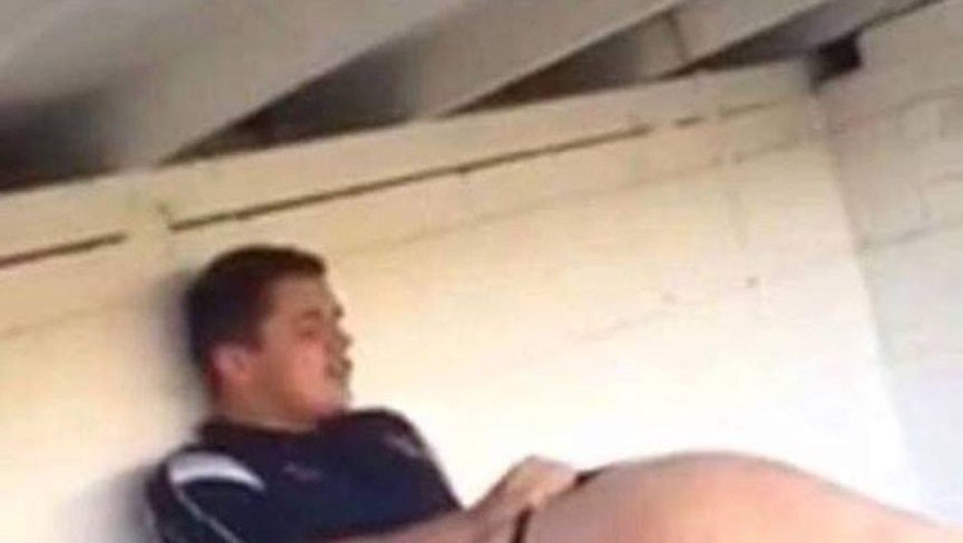 Έκανε σεξ στον πάγκο και το πλήρωσε ακριβά! (αποκαλυπτική φωτό)