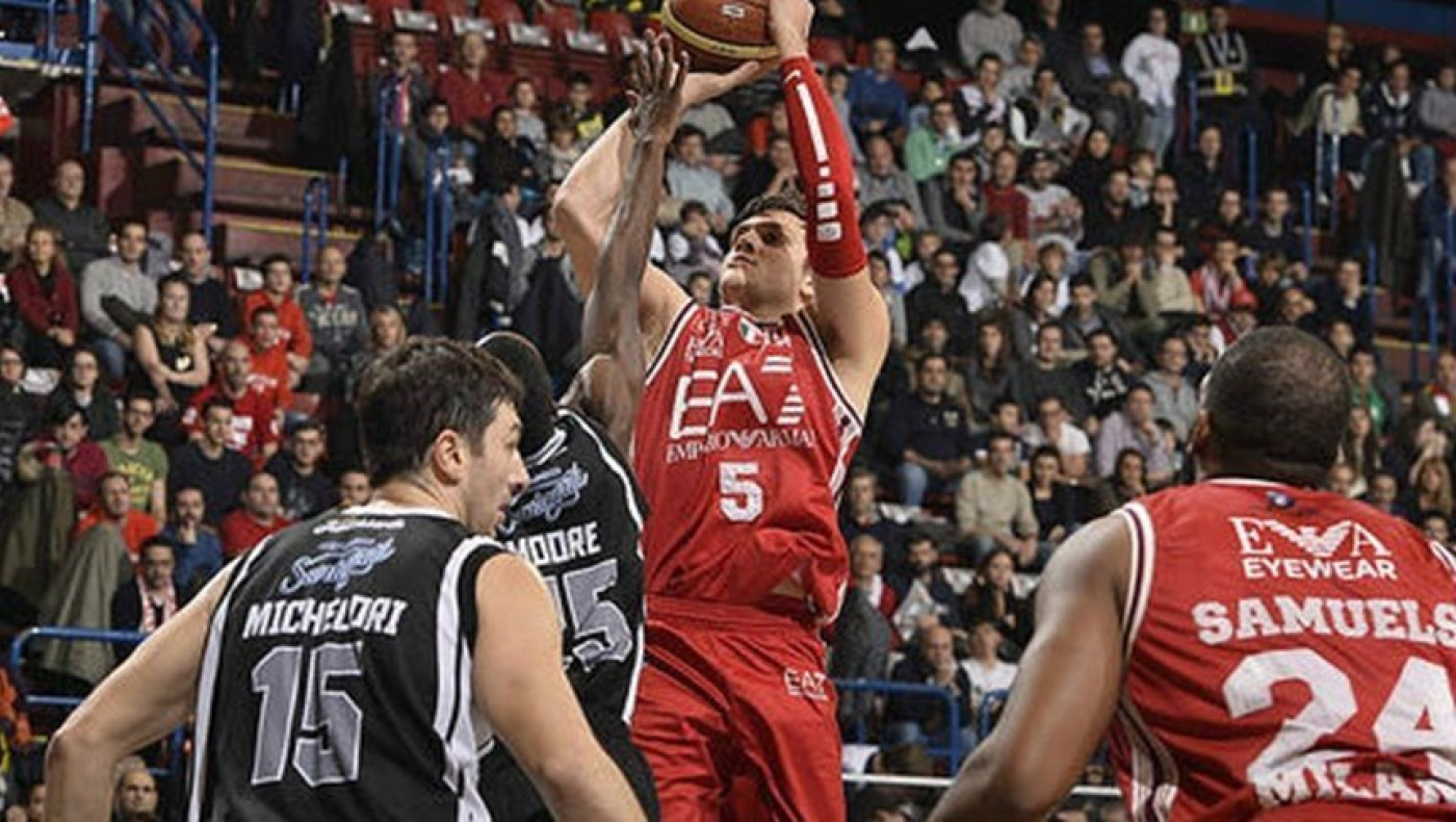 Περίπατος για Αρμάνι