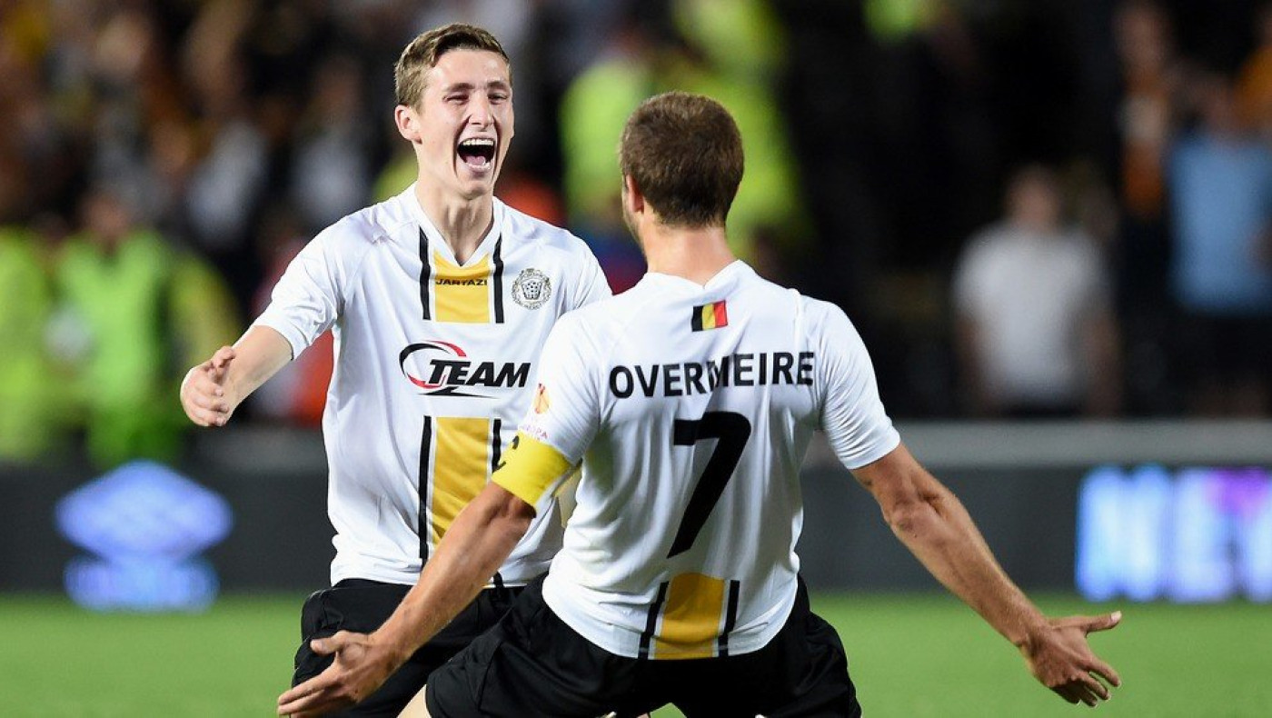 Καλοπληρωμένο over  για Λόκερεν