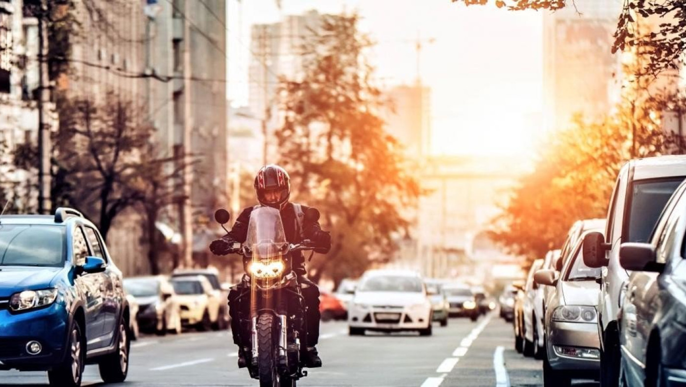 Βόλος: Άνδρας κυνηγούσε την πρώην του με μηχανάκι για να την παρασύρει!