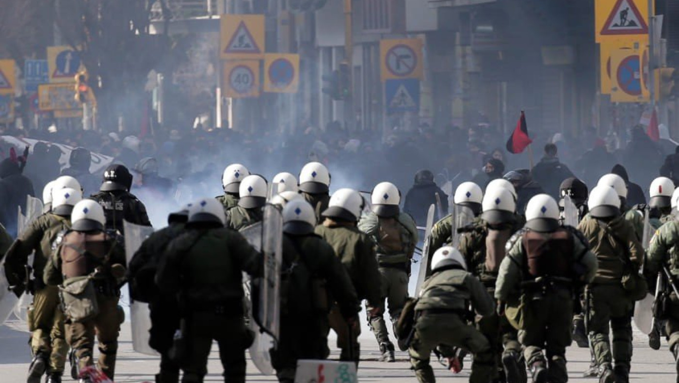 Καταγγελία: Αστυνομικοί τους άρπαξαν μέσα από το σπίτι τους