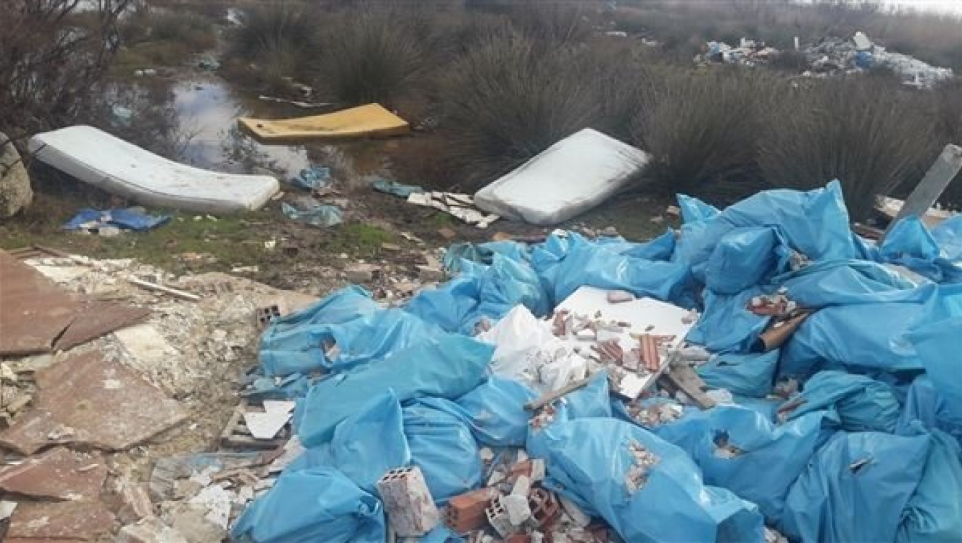 Δήμος απέρριψε αίτημα αποζημίωσης πολίτη που τράκαρε σε... μπάζα