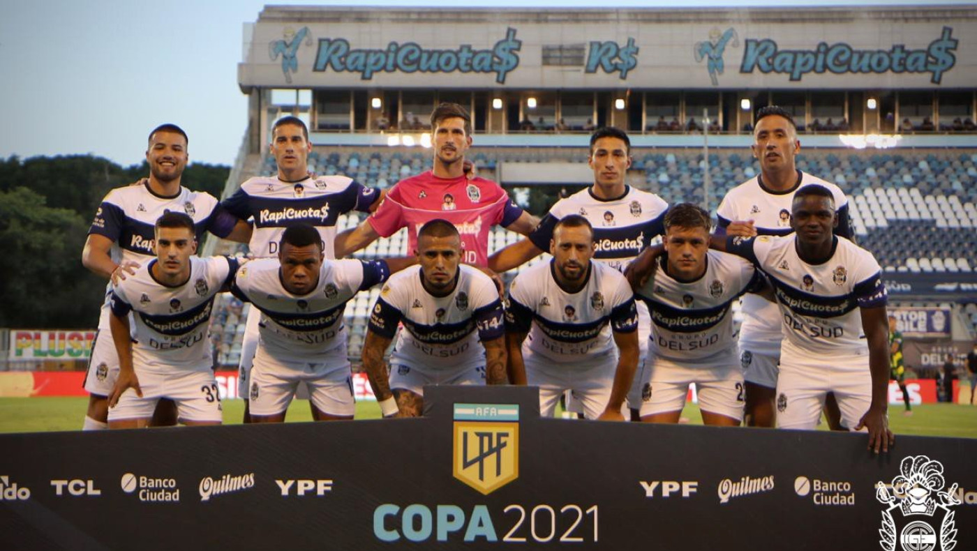 Ο Ρέι κράτησε ζωντανή την Χιμνάσια με δύο εξαιρετικές επεμβάσεις!