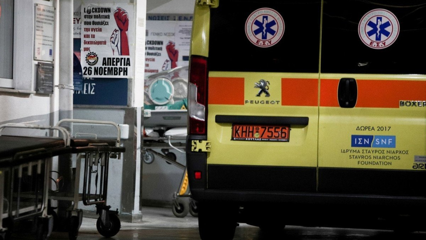 Κορωνοϊός: Νέοι και ανεμβολίαστοι όσοι νόσησαν τον Αύγουστο