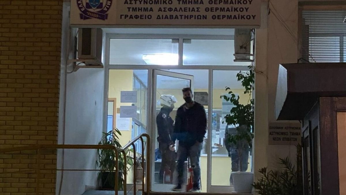 Θεσσαλονίκη: Απόπειρα επίθεσης σε Αστυνομικό Τμήμα και συλλήψεις!