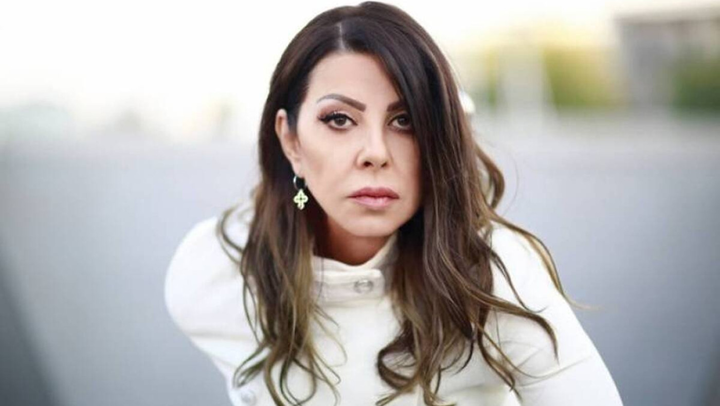 Άντζελα Δημητρίου: «Με απάτησε με μία λουλουδού του ελέους»-Για ποιον χτυπά η καμπάνα;