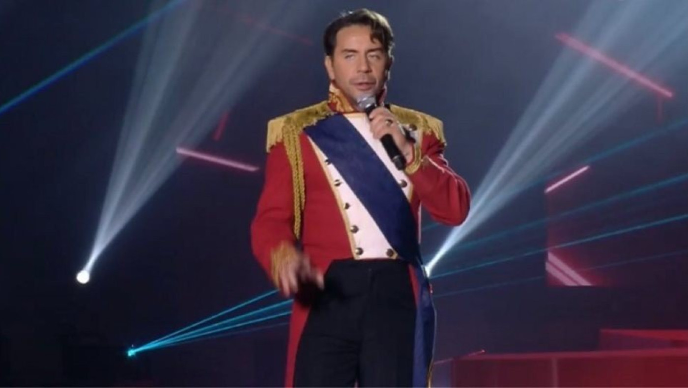 Γιώργος Μαζωνάκης: Από το Δρομοκαΐτειο στο... κομμωτήριο-Η viral φωτογραφία με τα «λευκά» μούσια