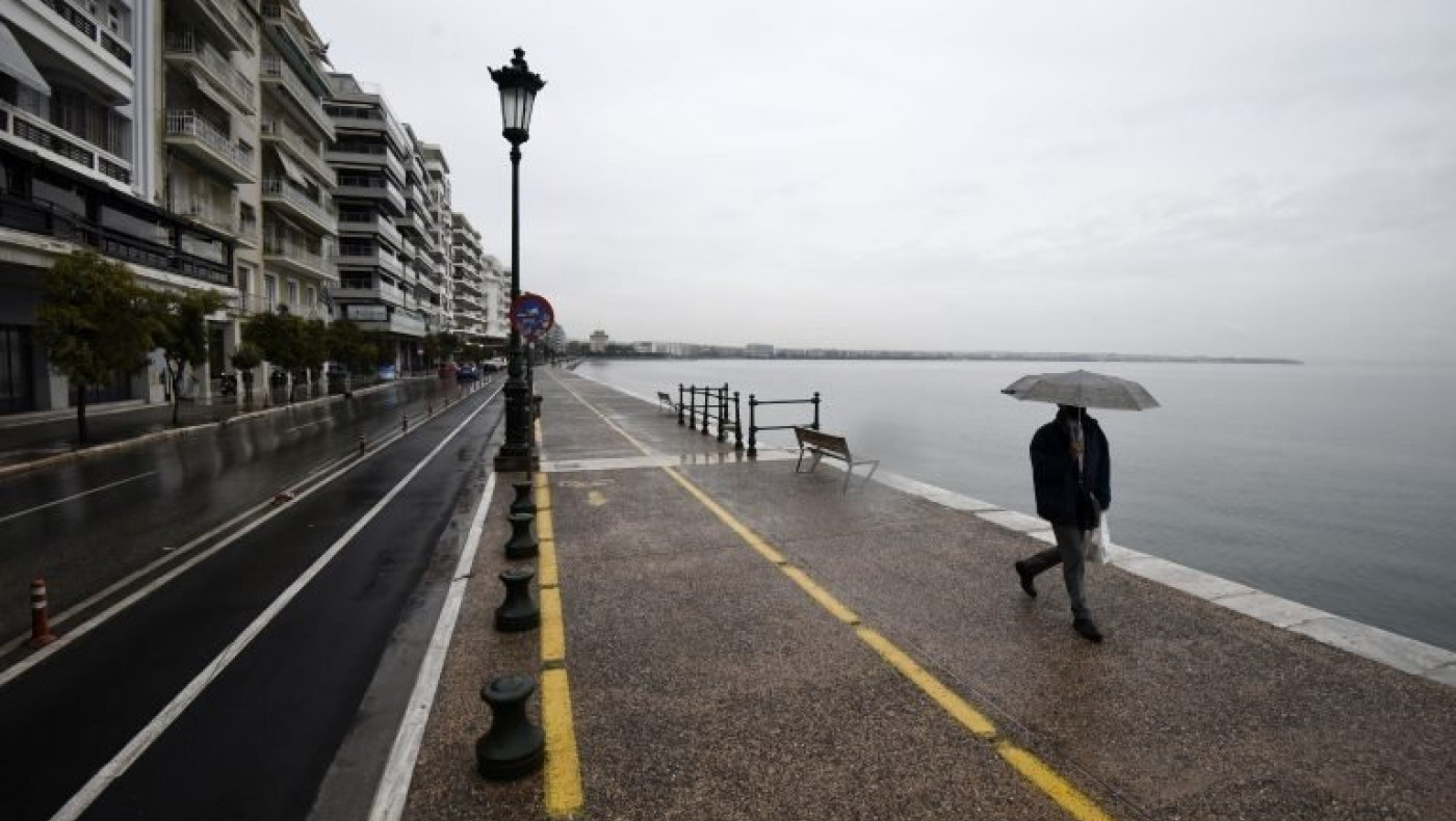 Τρόμος για τον αριθμό νεκρών-διασωληνωμένων -Σταθεροποιήθηκε το ιικό φορτίο στη Θεσσαλονίκη