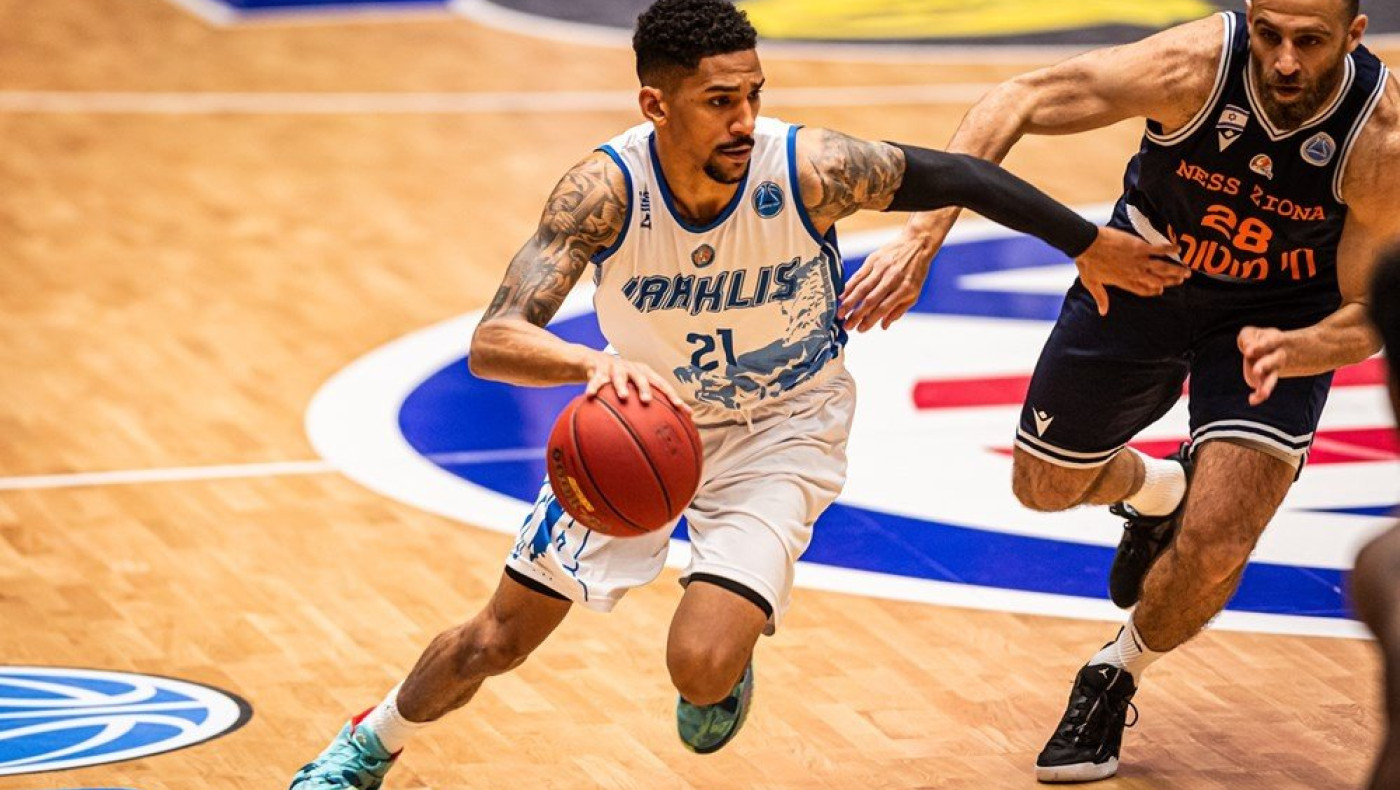 Η μάχη του Ηρακλή με την Ιρόνι Νες Ζιόνα στο FEC