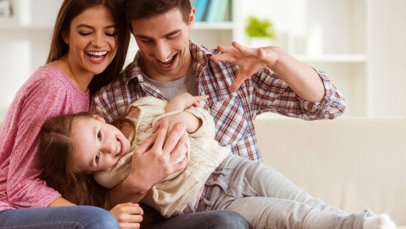 ΦΟΒΕΡΟ: Πληρωμένη άδεια 24 εβδομάδων και στους δύο γονείς!